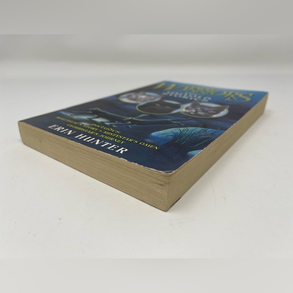 3/$15 WARRIORS: The Untold Stories Book by Erin Hunter - Picture 4 of 5